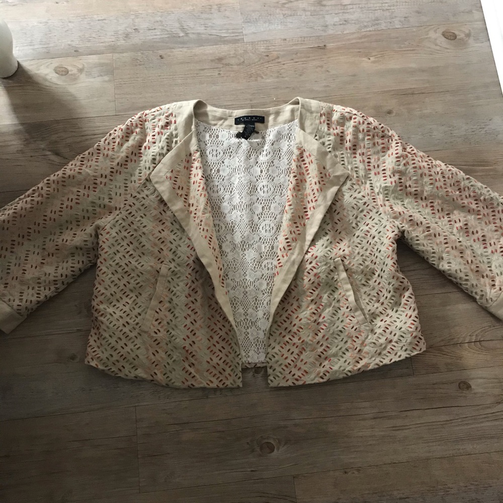 Crop jacket by Laundry